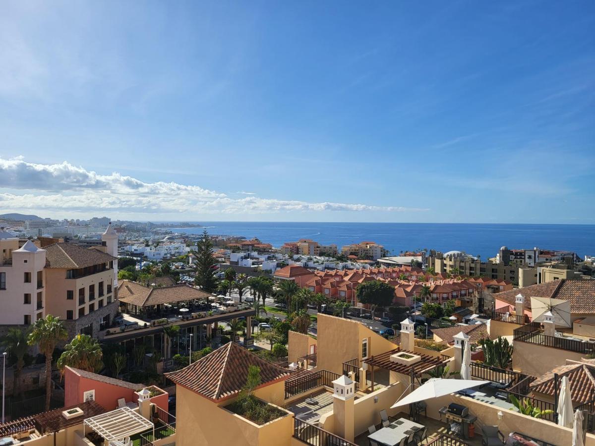 אדחה 33 Pleasures Del Duque Apartment מראה חיצוני תמונה